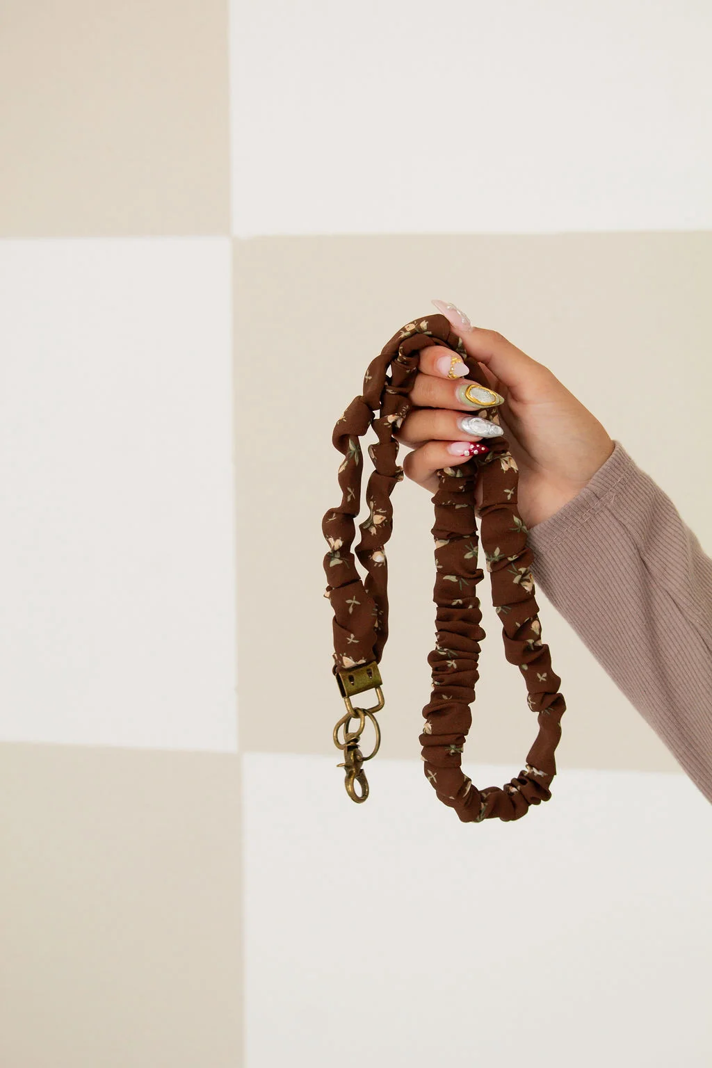 Hickory Floral Lanyard - Image 4