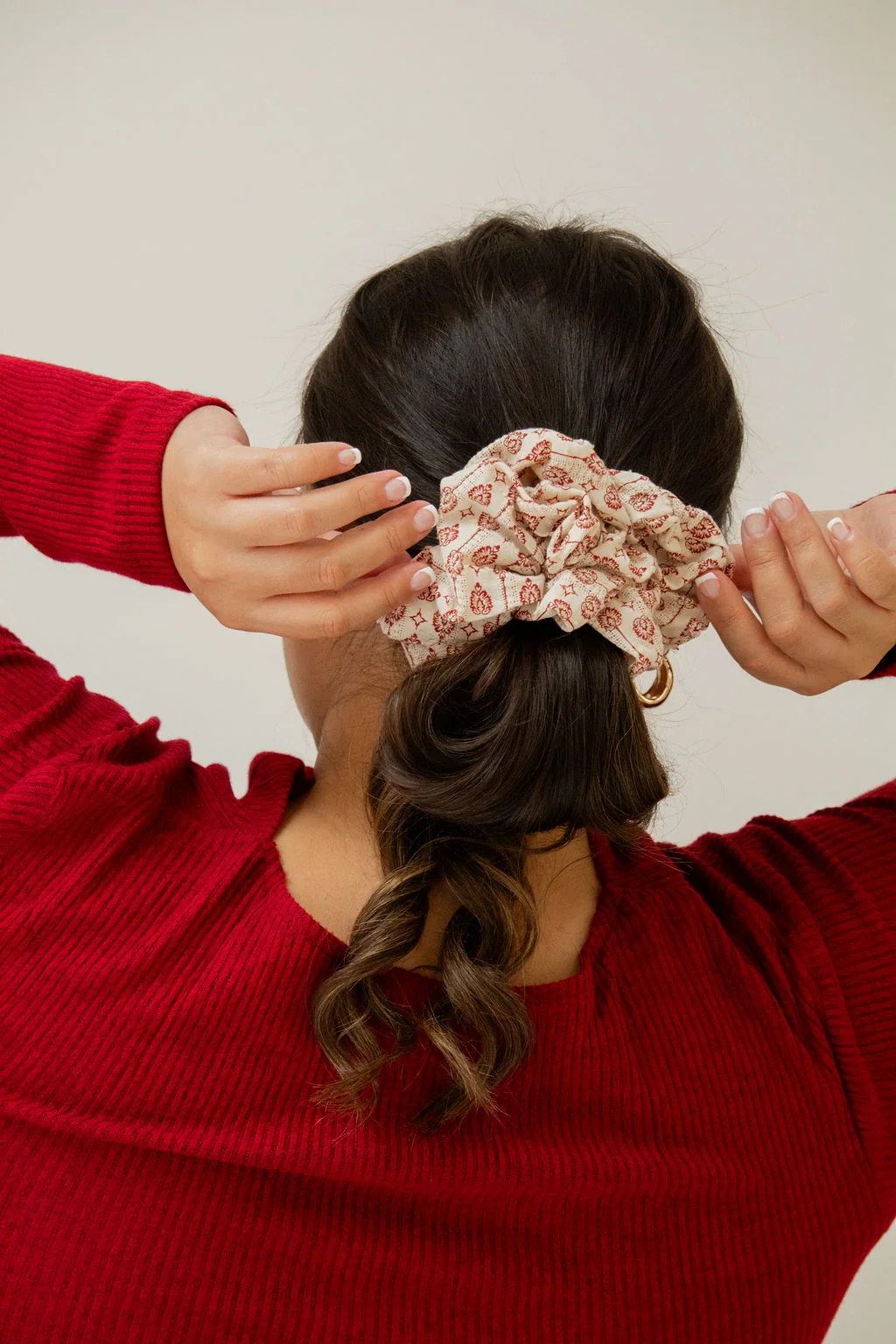 Jumbo Vintage Red Ornament Scrunchie - Image 3
