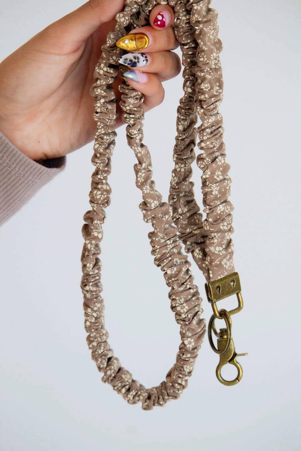 Neutral Floral Lanyard - Image 5