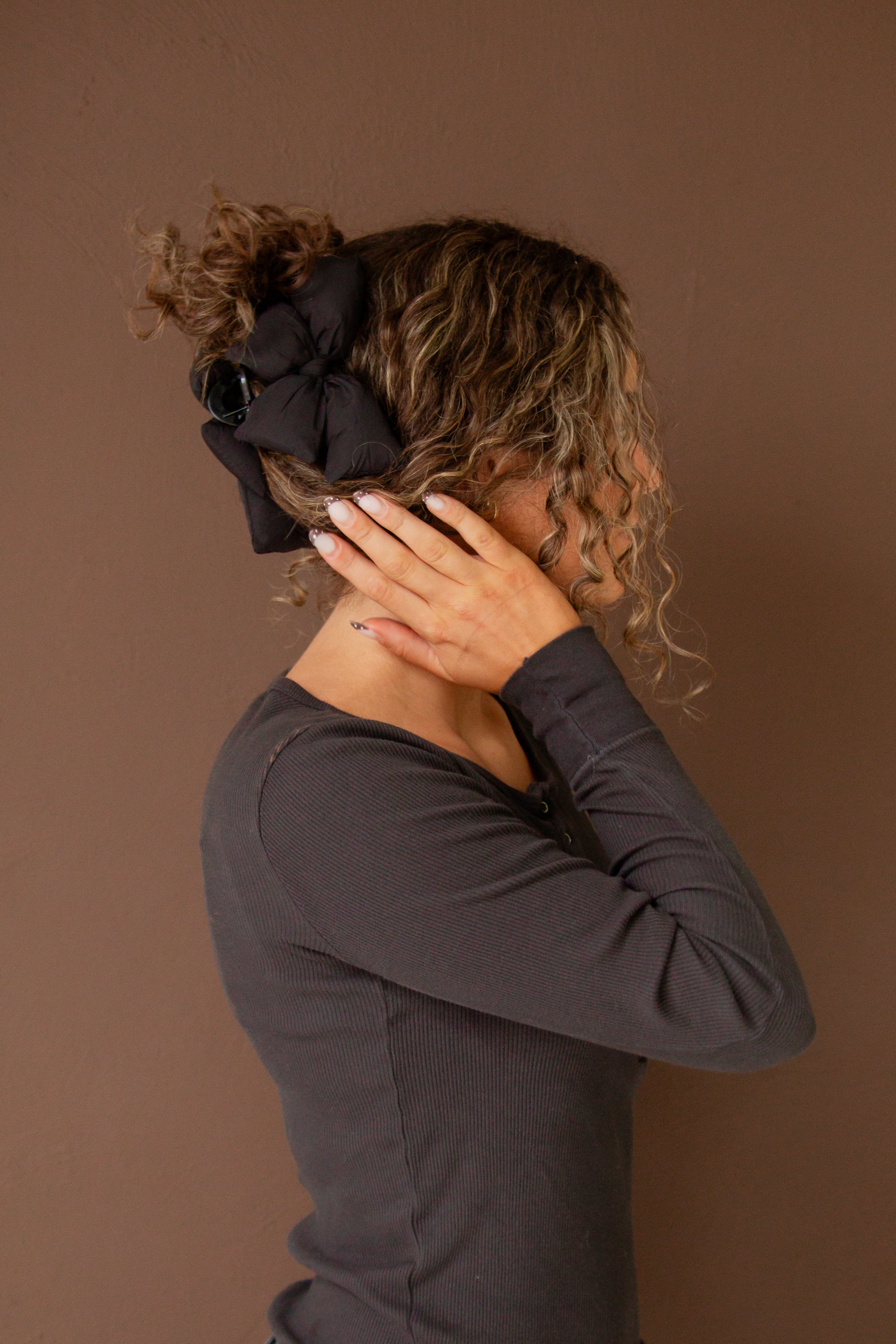 Puffer Coat Claw Clip - Image 5