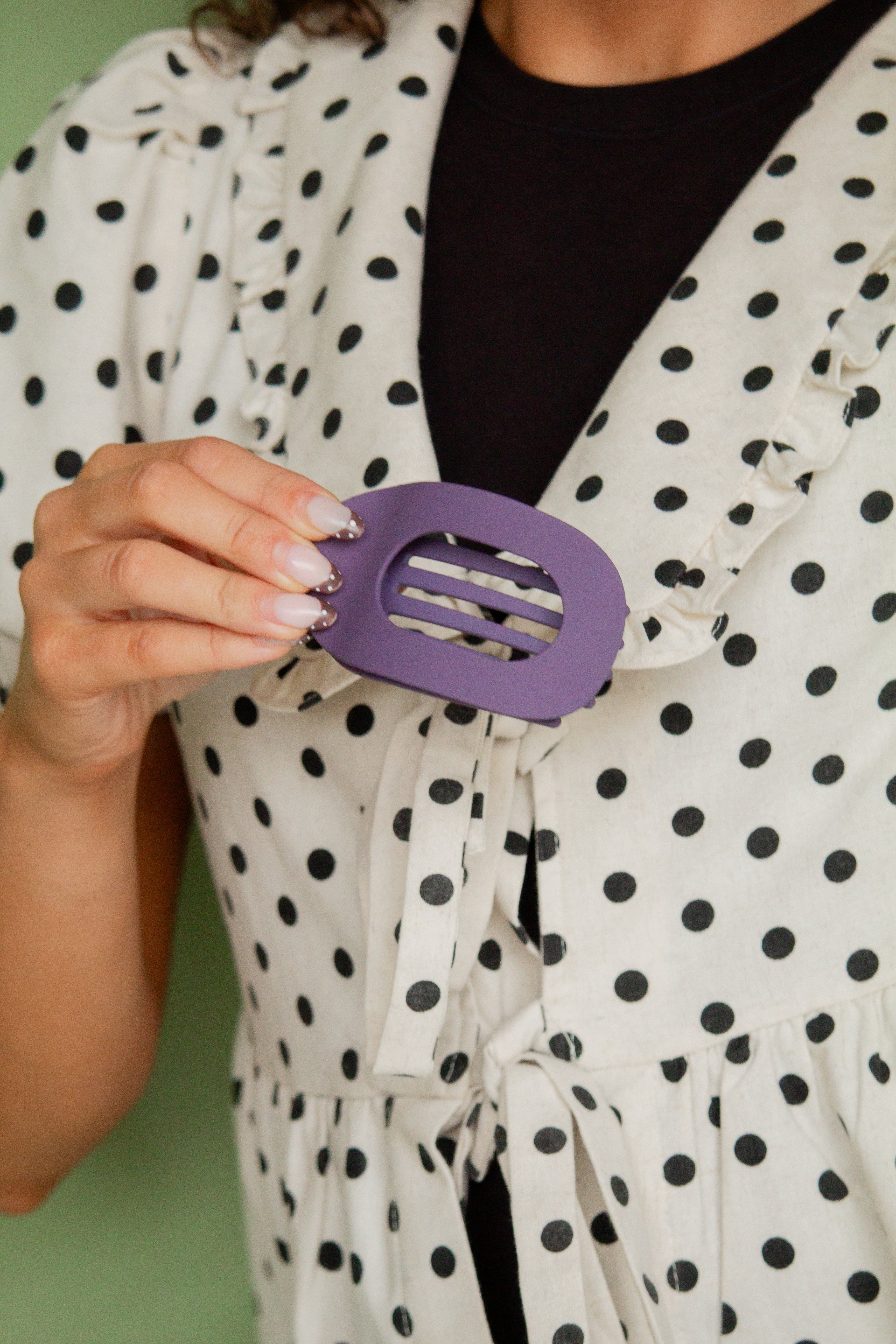 Circle Cutout Flat Claw Clip - Image 8