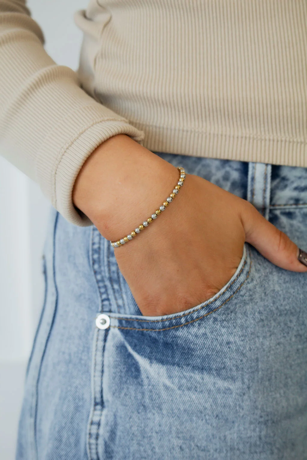 Silver & Gold Beaded Bracelet - Image 4