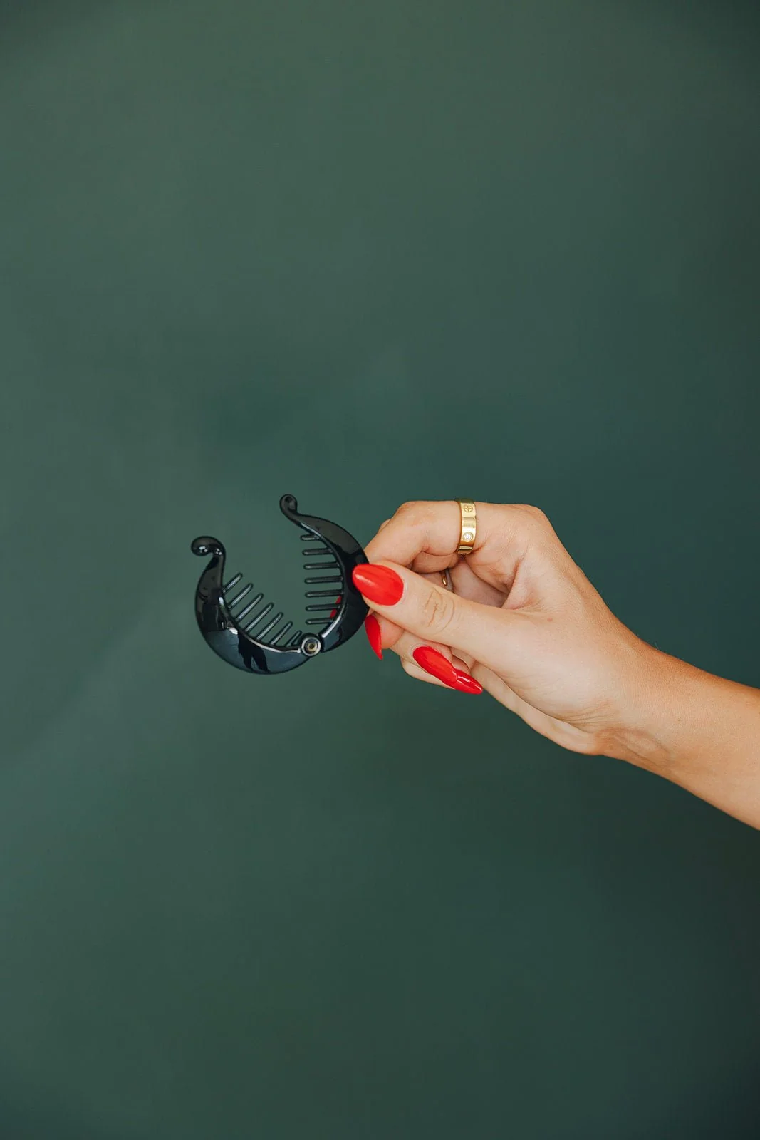 Small Flat Banana Clip - Image 7