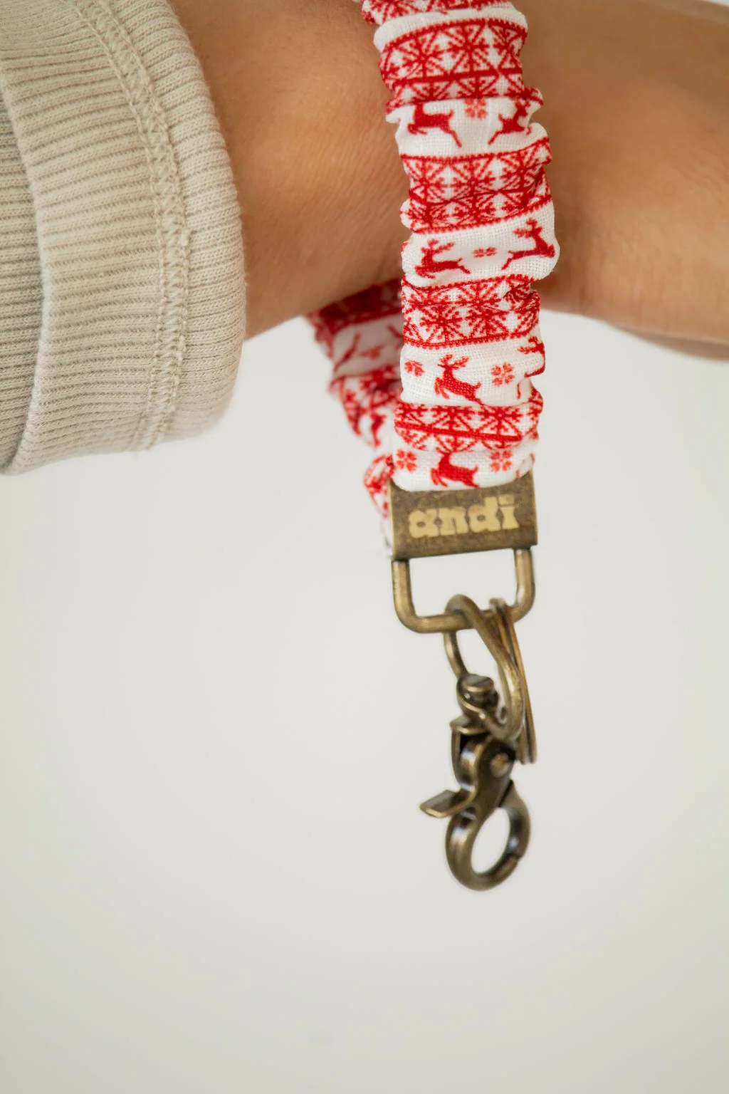 Vintage Reindeer Keychain - Image 2