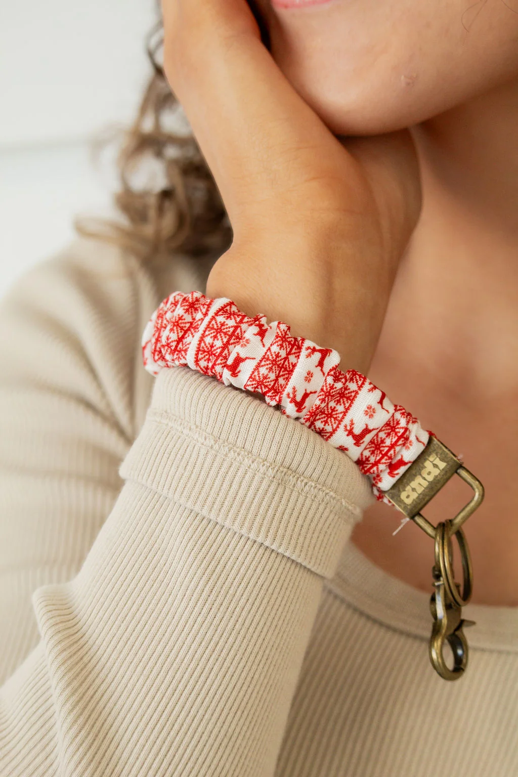 Vintage Reindeer Keychain - Image 4